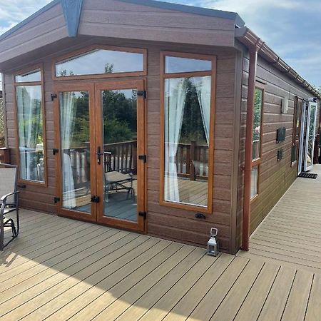 Fern Lodge With Hot Tub Stonham Aspall Exterior photo