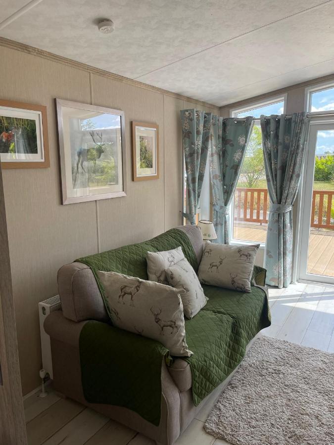 Fern Lodge With Hot Tub Stonham Aspall Exterior photo